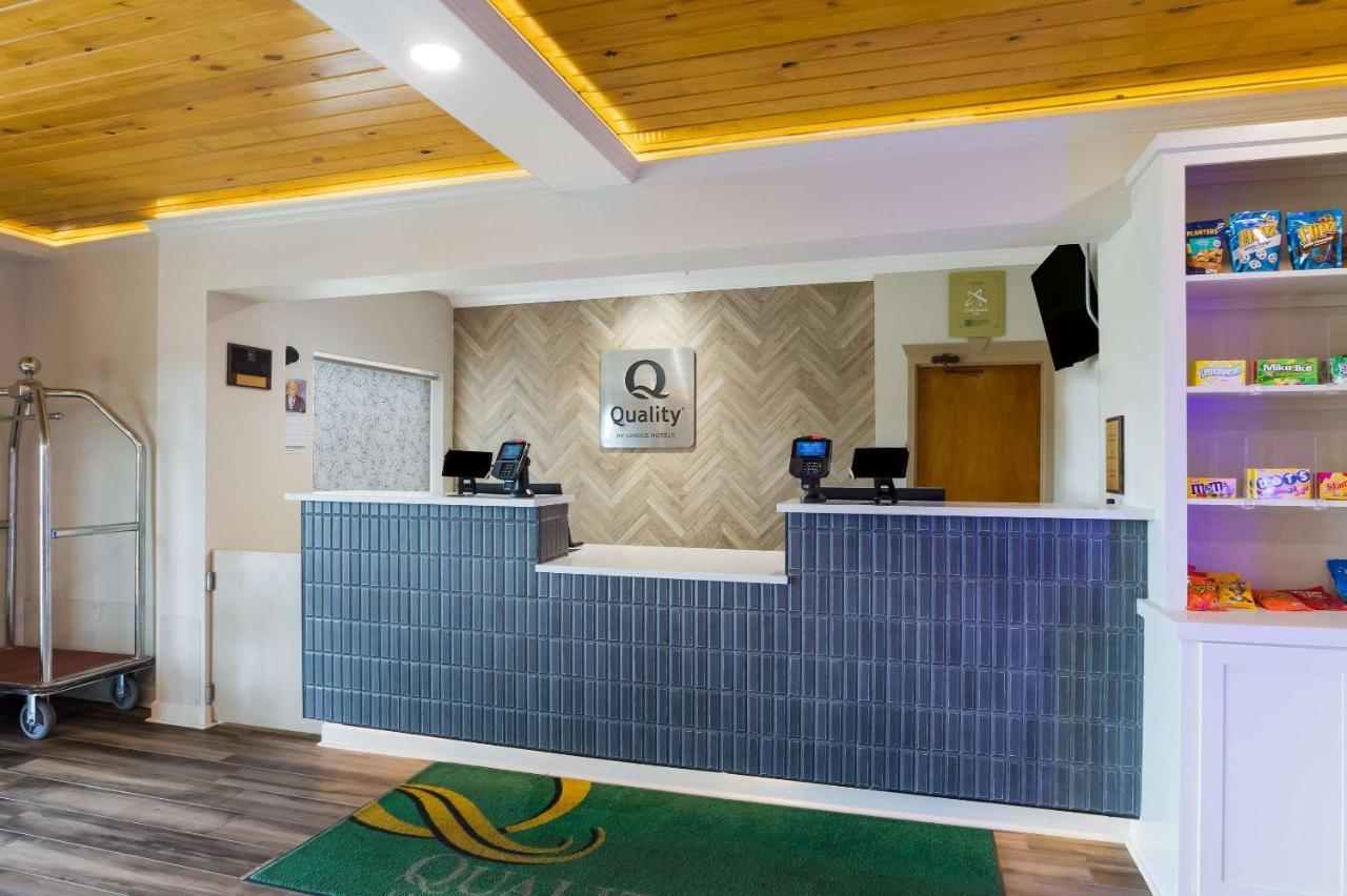 Quality Inn & Suites Pearl-Jackson Екстериор снимка