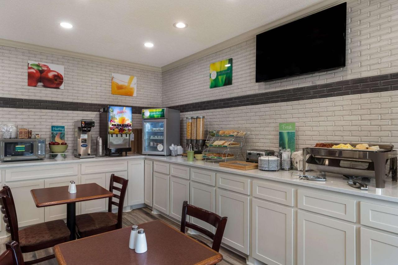Quality Inn & Suites Pearl-Jackson Екстериор снимка