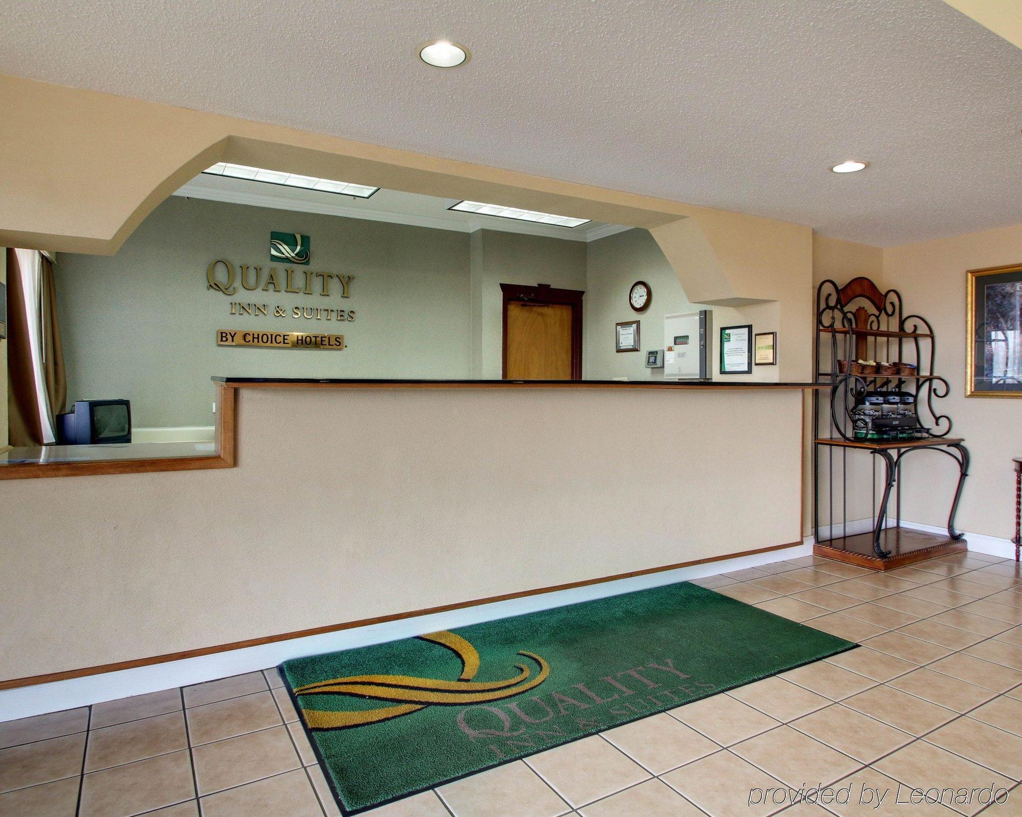 Quality Inn & Suites Pearl-Jackson Екстериор снимка