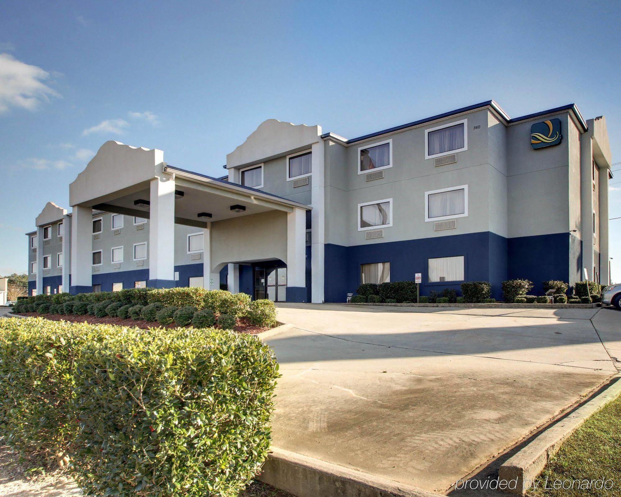 Quality Inn & Suites Pearl-Jackson Екстериор снимка