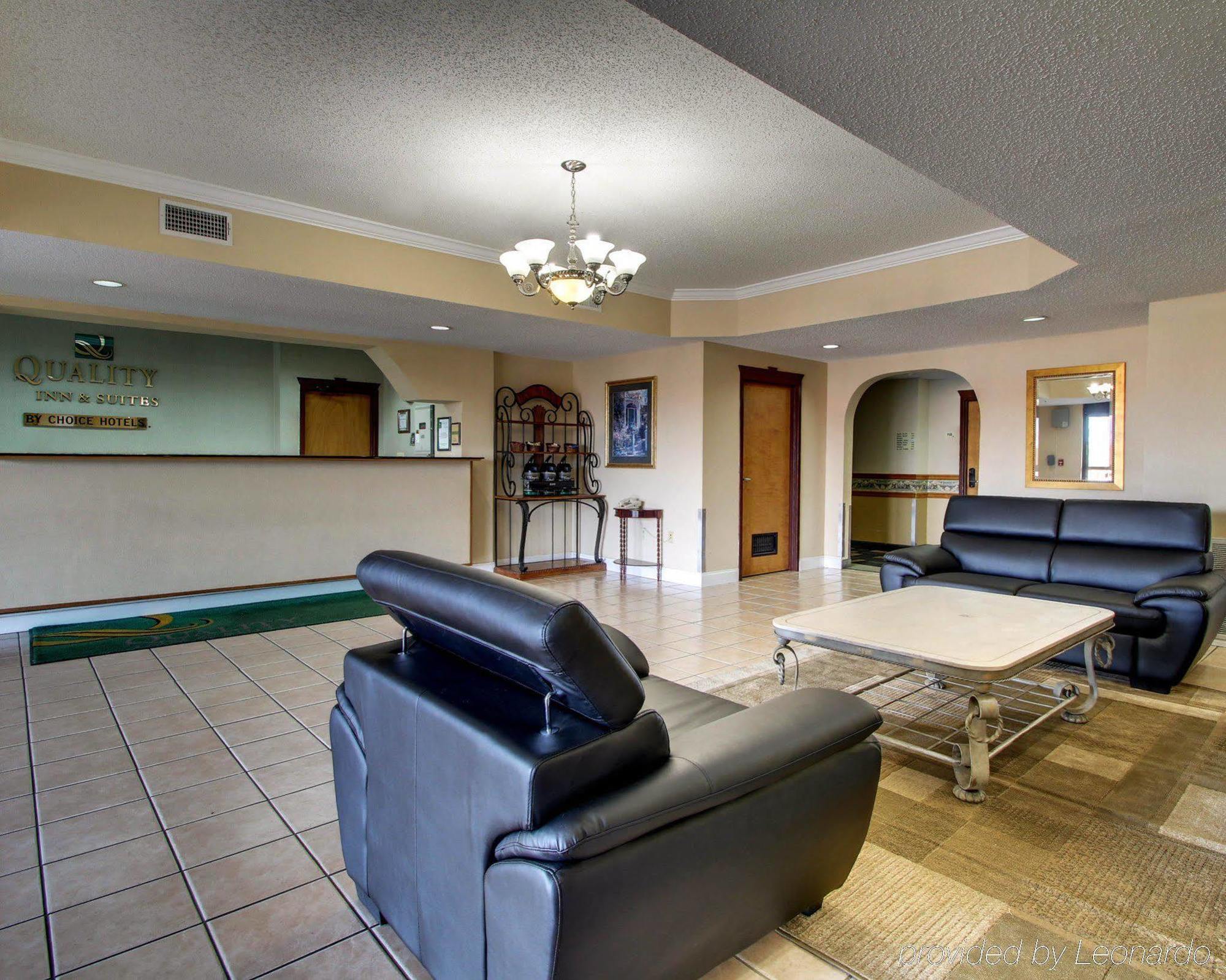 Quality Inn & Suites Pearl-Jackson Екстериор снимка