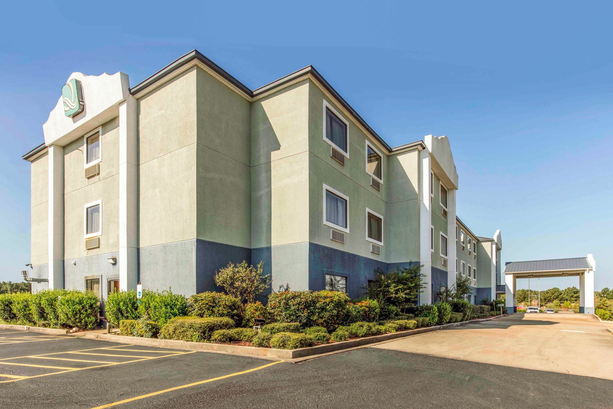 Quality Inn & Suites Pearl-Jackson Екстериор снимка